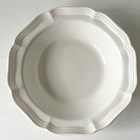 Mikasa French Countryside Vegetable Serving Bowl F9000 White Scallop 9.75" Japan - Picture 1 of 8